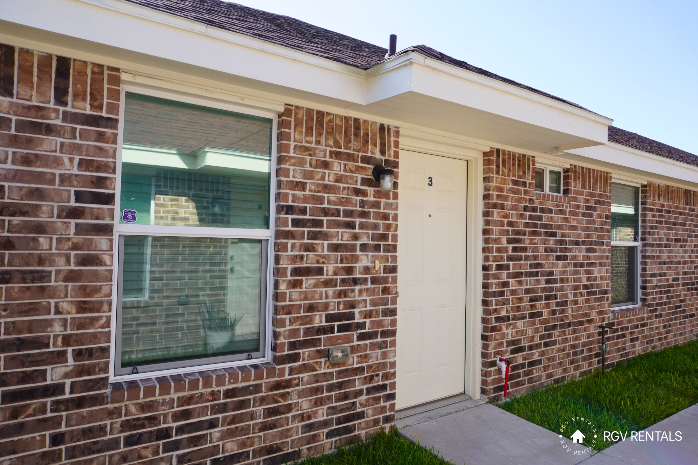 2802 Primrose Avenue - 3
